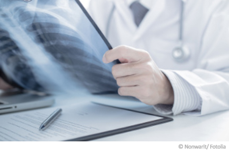 Kontakt mit Schimmel - Gefahr für die Gesundheit? Kontakt mit Schimmel - Gefahr für die Gesundheit?